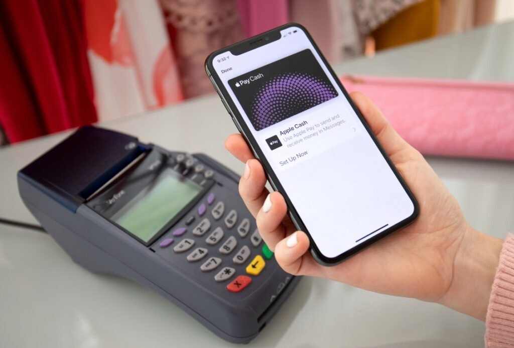 How Does Apple Pay Work