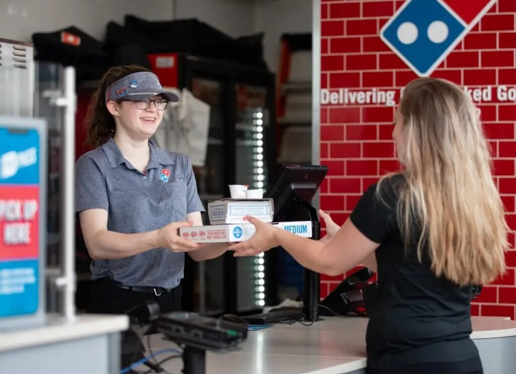 Can You Pay With Credit Card On Dominos Delivery