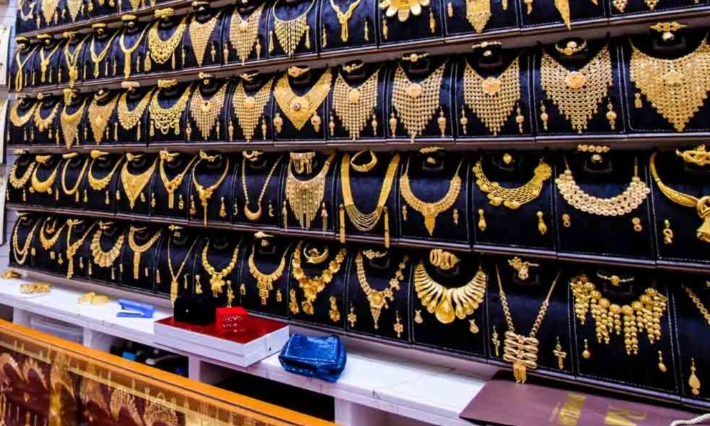 Where In The World Is The Best Secondhand Solid Gold Jewelry Market